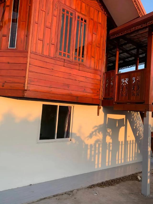 ขายบ้านสองชั้นครึ่งปูนครึ่งไม้พร้อมที่ดิน 10