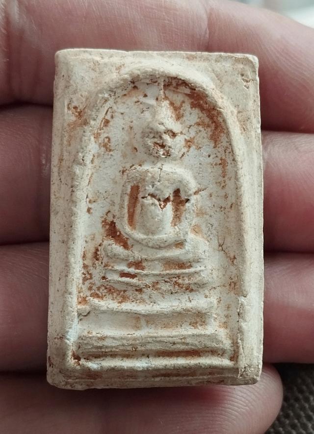 พระสมเด็จเนื้อผงไม่ทราบที่