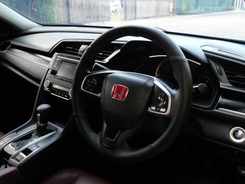CIVIC FC 1.8 E ปี2019 MNC รับประกันหลังการขาย 1 ปี 10,000km 7