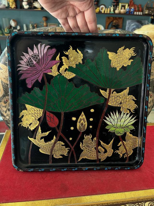 ถามไม้ถมทอง ถาดไม้เก่าสลักลายทมทองคำ