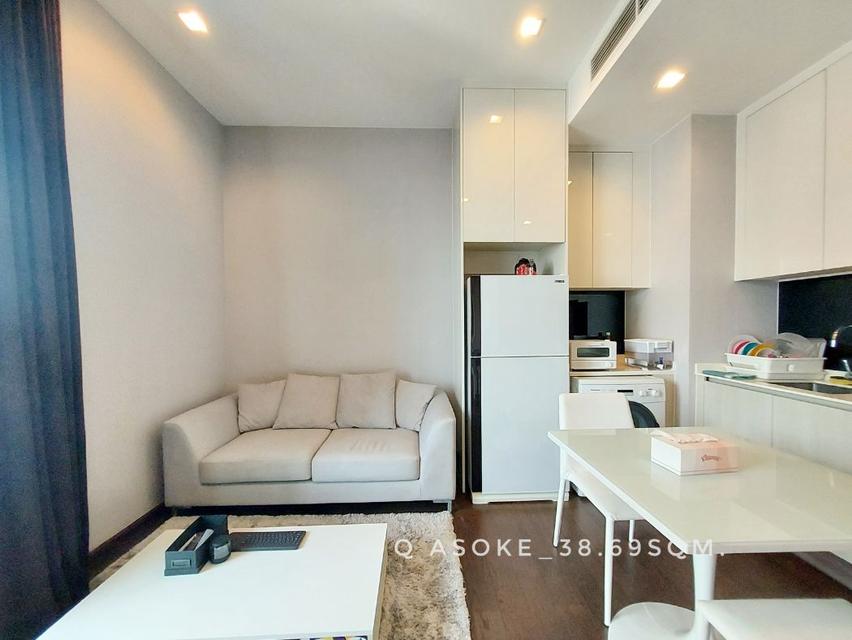 ขาย คอนโด Fully-furnished 1 bedroom Q Asoke (คิว อโศก) 38.69 ตรม. very good condition near Asoke Ratchada and MRT Phetch 4