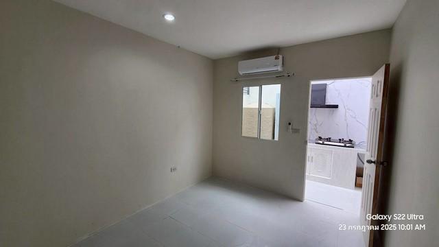 ให้เช่าทาวเฮ้าส์2ชั้น 4 ห้องนอน 2 ห้องน้ำ หมู่บ้านเดอะคอนเนค พัฒนาการ 44 2