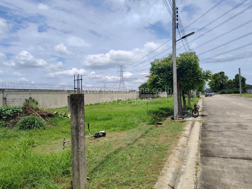 ที่ดินเปล่า บ้านวรลักษณ์ ถนนตลิ่งชัน-สุพรรณบุรี ต.ไทรน้อย อ.ไทรน้อย จ.นนทบุรี  8