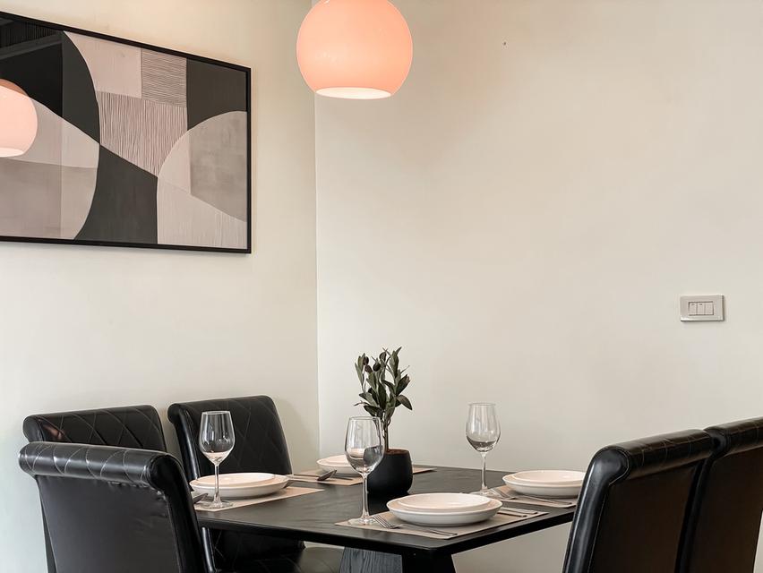 🔥 ด่วน! คอนโดไซส์ใหญ่ 1 ห้องนอน พร้อมเฟอร์ครบ ติด BTS ทองหล่อ ทำเลทองเพียง 9.4 ล้านเท่านั้น! รีบเป็นเจ้าของก่อนพลาดโอกาส! 🔥 7