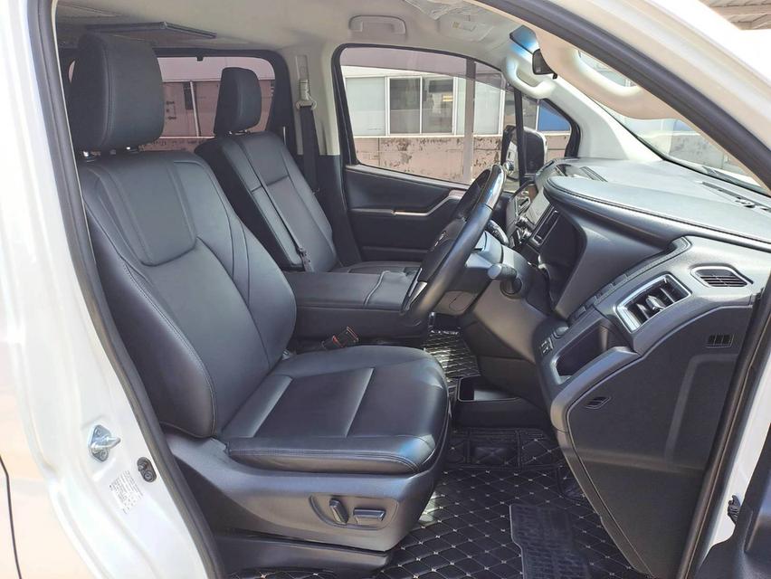 TOYOTA MAJESTY  2.8 PREMIUM ปี2020 สีขาว 20