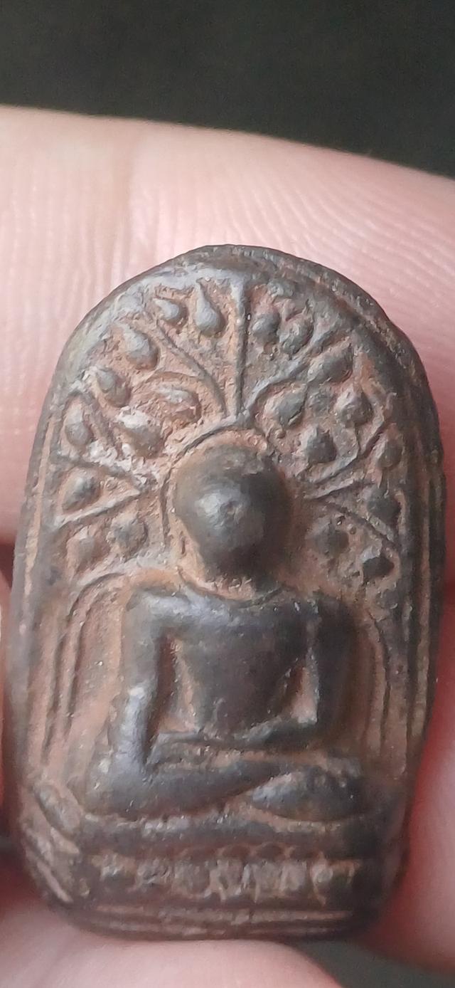 พระคงดำ หรือ ลำพูนดำ กรุวัดพระคงฤาษี จังหวัดลำพูน รูปที่ 6