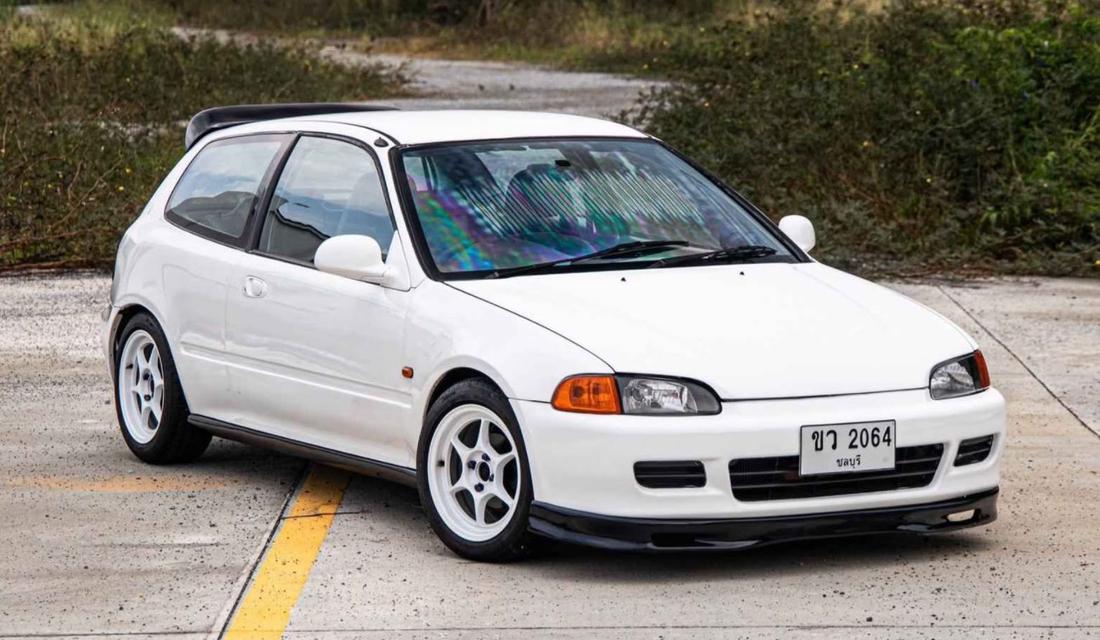 ขายด่วน Honda Civic ปี 1995 สีขาว 3