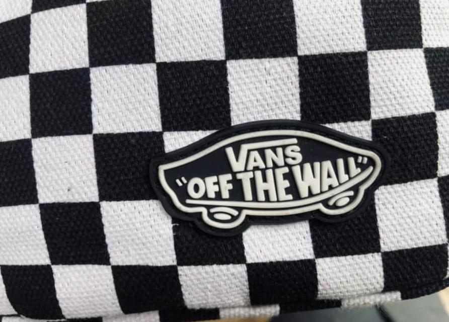 กระเป๋าคาดอก Vans 4