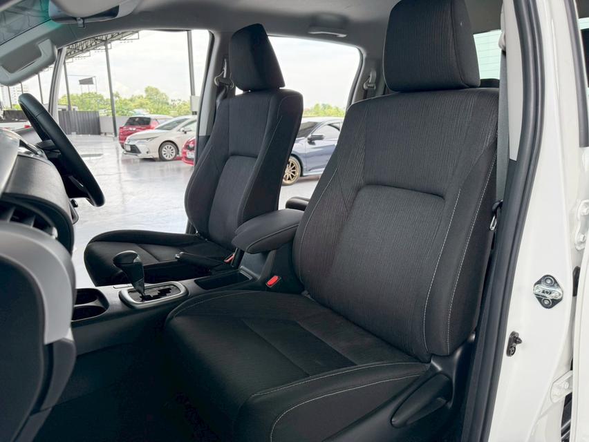 TOYOTA REVO 2.4 Mid PRERUNNER DOUBLECAB 2021 11