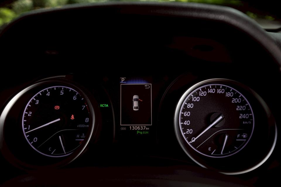 ขาย Toyota Camry 2.0G ปี19 8