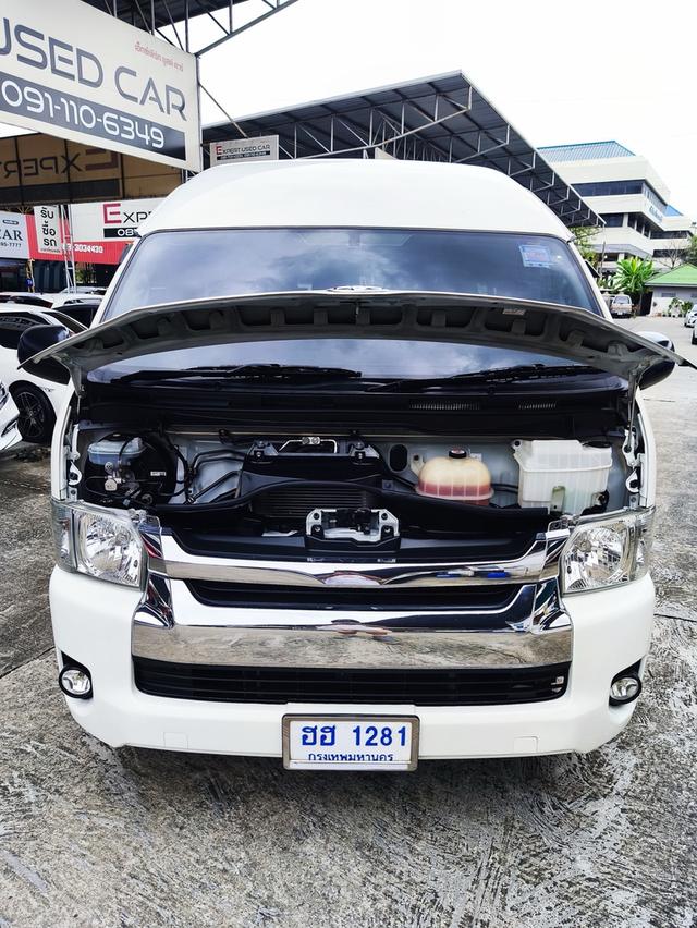TOYOTA COMMUTER 3.0 AT DIESEL 2019 9