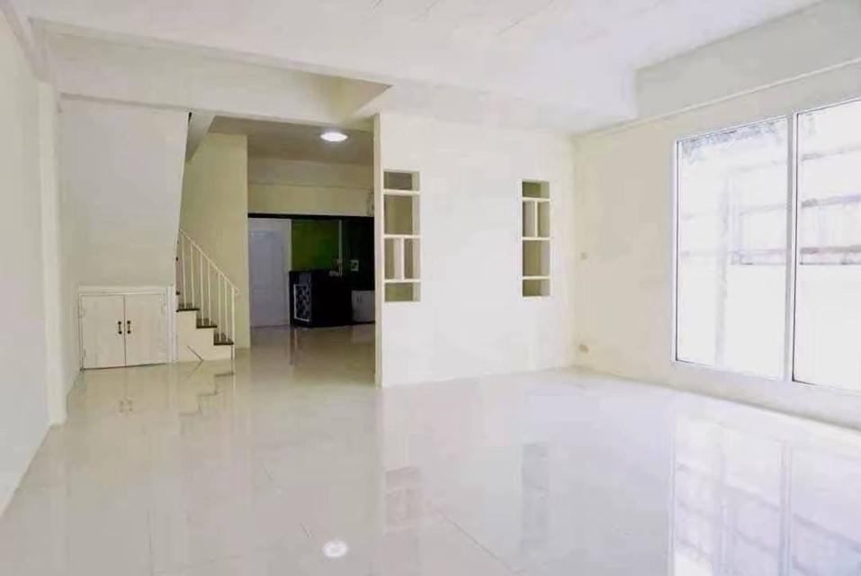 ให้เช่า ทาวน์เฮ้าส์รีโนเวทใหม่ หมู่บ้านศรีทับทิม ปากเกร็ด 3