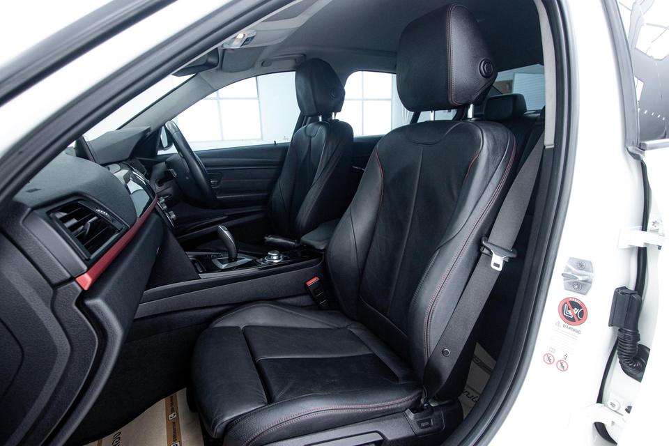 รหัสรถ 1D073 320d SPORT 2.0 2014