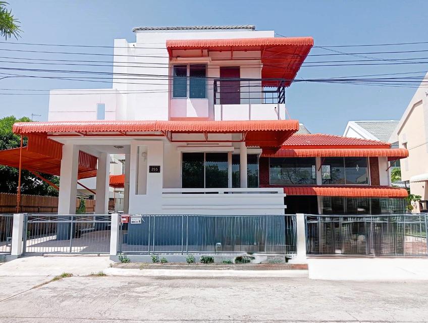📢🏡ขายบ้านเดี่ยว กราฟฟิค เพลส (เล่นระดับ) บ้านสองหลัง ในเนื้อที่ 72 ตรว. สภาพใหม่ บางเสาธง สมุทรปราการ สภาพดี พร้อมอยู่ 1