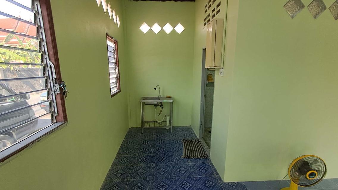 บ้าน 2 หลังบางน้ำเปรี้ยวให้เช่ารายเดือนราคาเพียง 5,000 บาทต่อเดือน 7