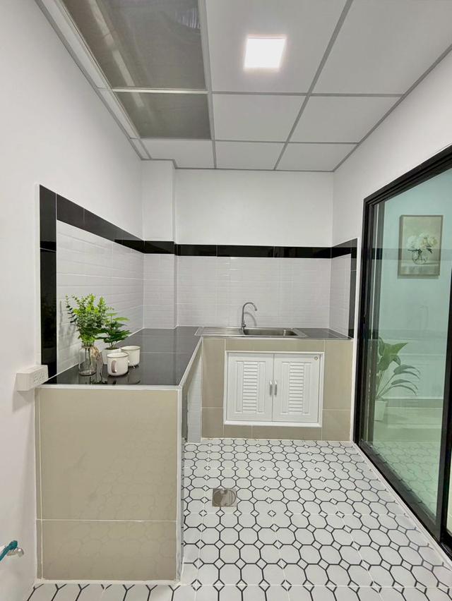 พฤกษา45 ถนนวัดลาดปลาดุกทาวน์เฮ้าส์ 2 ชั้น  หลังมุม ตกแต่งใหม่พร้อมอยู่  มีพื้นที่ข้างบ้าน พร้อมระเบียงด้านหน้า 11