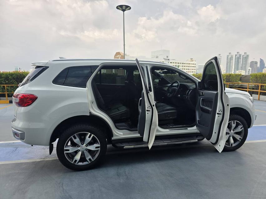 Ford Everest 3.2 Titanium Plus 4WD ปี 2016 รูปที่ 2