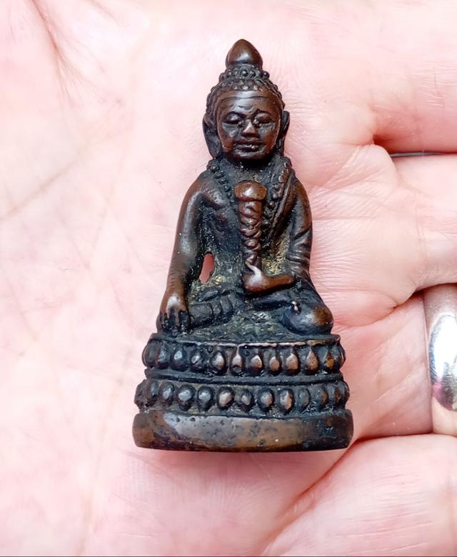 พระกรี่งหลวงพ่อเต๋ วัดสามง่าม