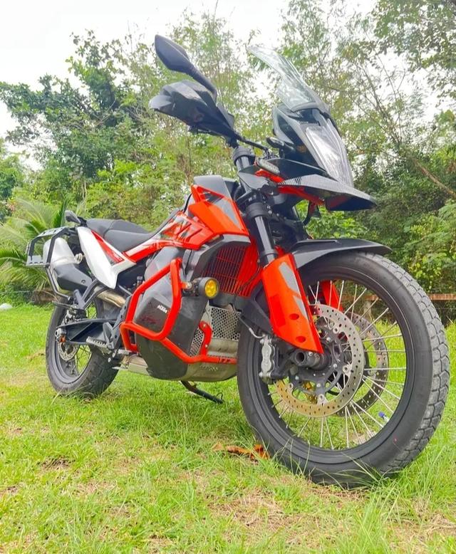 2022 KTM Adventure 790 2