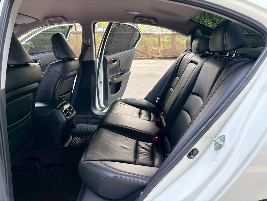 Honda Accord 2.0E AT ปี 2013  เพียง279,000บาท เบาะไฟฟ้าคู่หน้า ไมล์128xxx สวยพร้อมใช้ ยางปี2025 เครื่องยนต์เกียร์ช่วงล่างดี แอร์เย็นฉ่ำ *ดูรถกทม ซอยปร รูปที่ 15