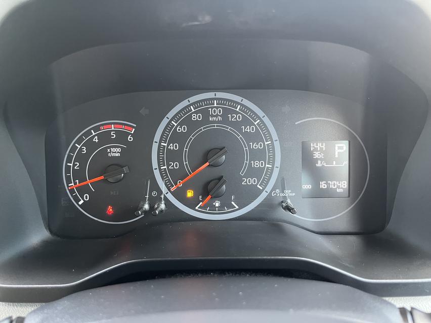 2020 Toyota commuter 2.8at 15