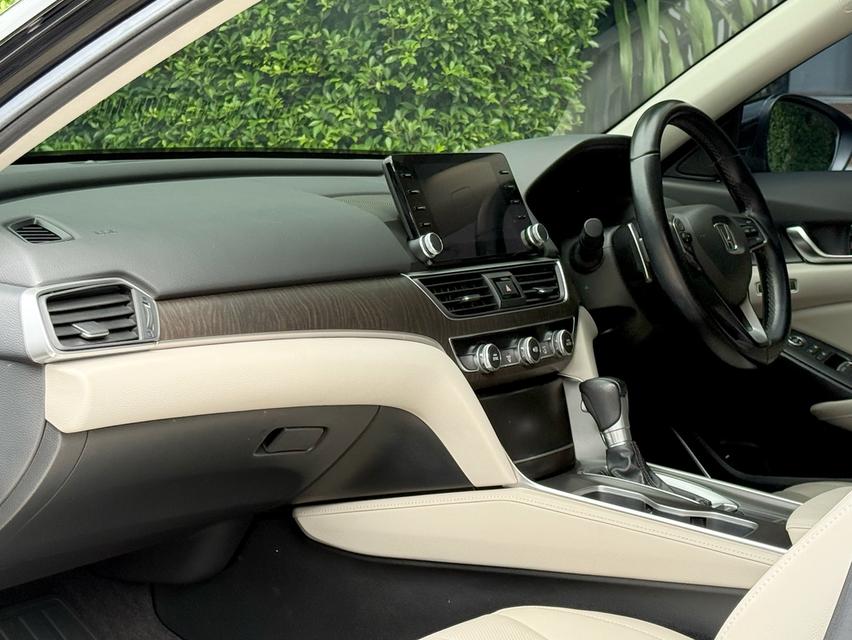 2022 HONDA ACCORD 1.5 TURBO รถมือเดียวออกป้ายแดง วิ่งน้อยเพียง 70,000 กม รถเข้าศูนย์ตรงระยะ รถไม่มีอุบัติเหตุครับ 11