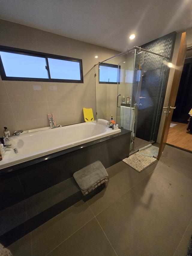 เช่า บ้านเดี่ยวสามชั้นทั้งหลังพร้อมเฟอร์นิเจอร์พร้อมอยู่ โครงการคุณภาพของ Pruksa Property-Passorn สรงประภา (เจ้าของปล่อยเอง)  โครงการ ภัสสร สรงประภา-ด 16