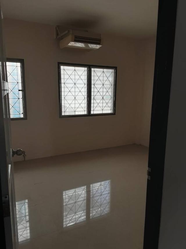 ทาวเฮาสน์2ชั้น ใจกลางเมืองระยอง ติดหน้าถนนสุขุมวิท 2ห้องนอน 2ห้องนั้า 9