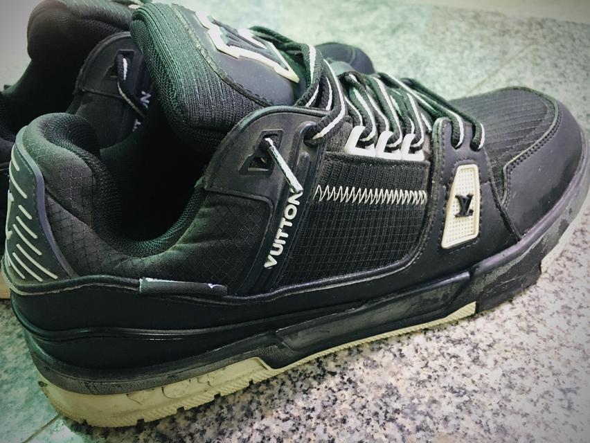 รองเท้าผ้าใบ LV trainer รูปที่ 4