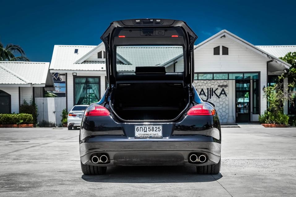 Porsche Panamera S Hybrid 2023  ✨ ไมล์ 60.000 km. !!! ราคาพิเศษ 1.499,000 บาท รูปที่ 9