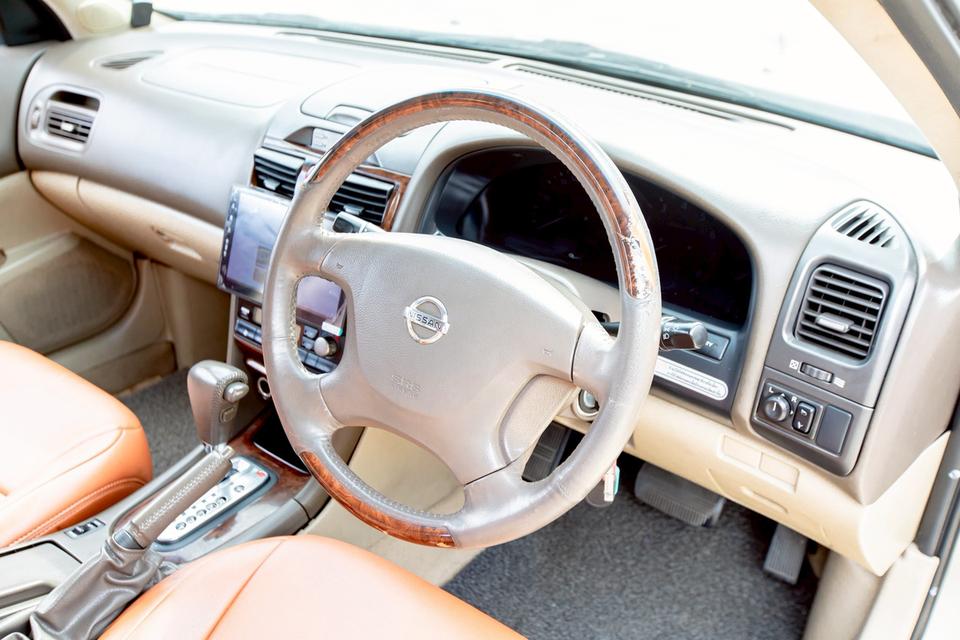 Nissan cefiro 2.0 Exclusive ปี 2002 เกียร์ออโต้ มือเดียวป้ายแดง  12