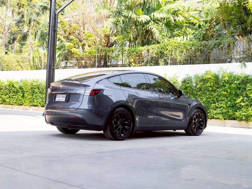 Tesla Model Y 2 Long Range 2022 āļĢāļđāļāļĒāđāļāļĒāļāļĩāđ 2