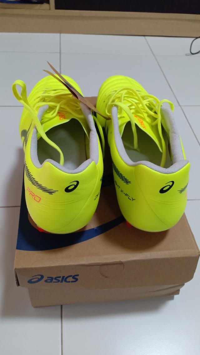 รองเท้าฟุตบอล Asics DS Light X Fly Pro 2 Paris ไซส์ US 9.5 เบอร์ 43.5 สีเหลือง