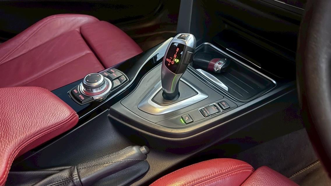 รหัสรถ TPV5930 🎊 BMW 320d Sport F30 🎊 2013 10