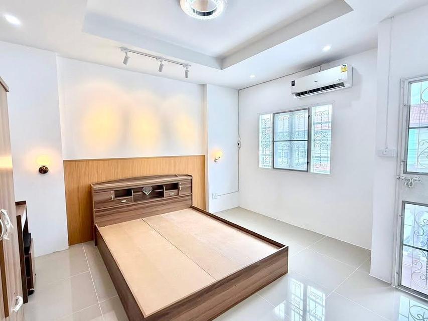 ขาย บ้านเฮาเฮ้าส์2 ชั้น แต่งครบพร้อมอยู่ หมู่บ้านบัวทองแลนด์ ไทรน้อย บางบัวทอง นนทบุรี 3