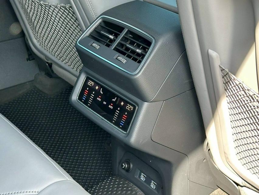 Audi E-tron 55 Sportback Quattro S-Line ปี 2020 จด 2021 รูปที่ 19