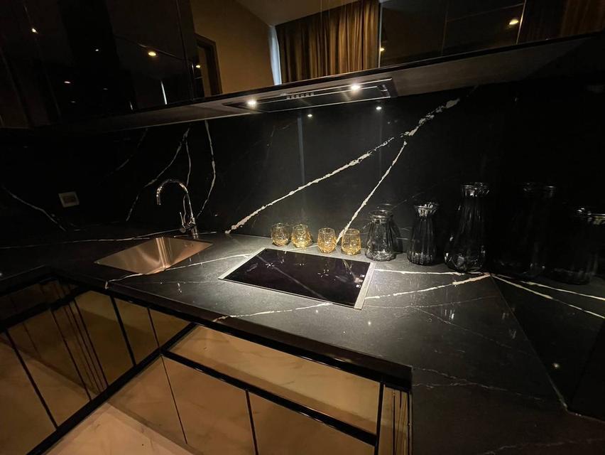 The Esse Sukhumwit 36  43 sqms 1 bedroom 1​ bathroom​  24th floor  Sale 15,900,000 baht Rent 50,000/month Line ID : kingrice79 2