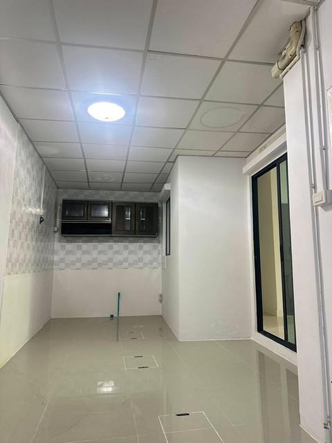 ขายทาวน์โฮม 3 ชั้น 33 ตร.ว. โครงการบ้านกลางเมือง นวมินทร์ 42 หลังมุม ใกล้ รร.เลิศหล้า 7