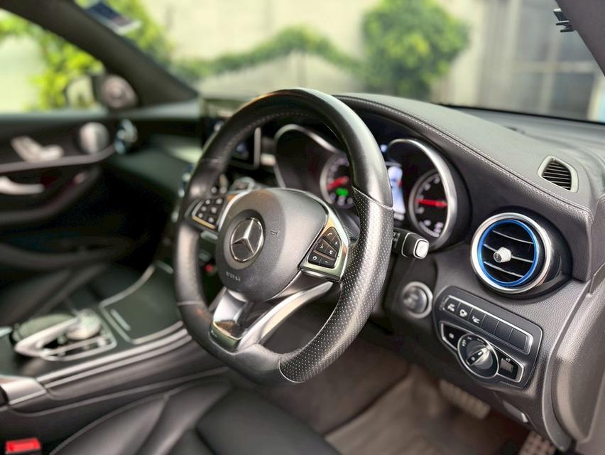 Benz GLC250 AMG Coupe สีเทา ปี 2019 (แต่ง GLC 43) รูปย่อยที่ 3