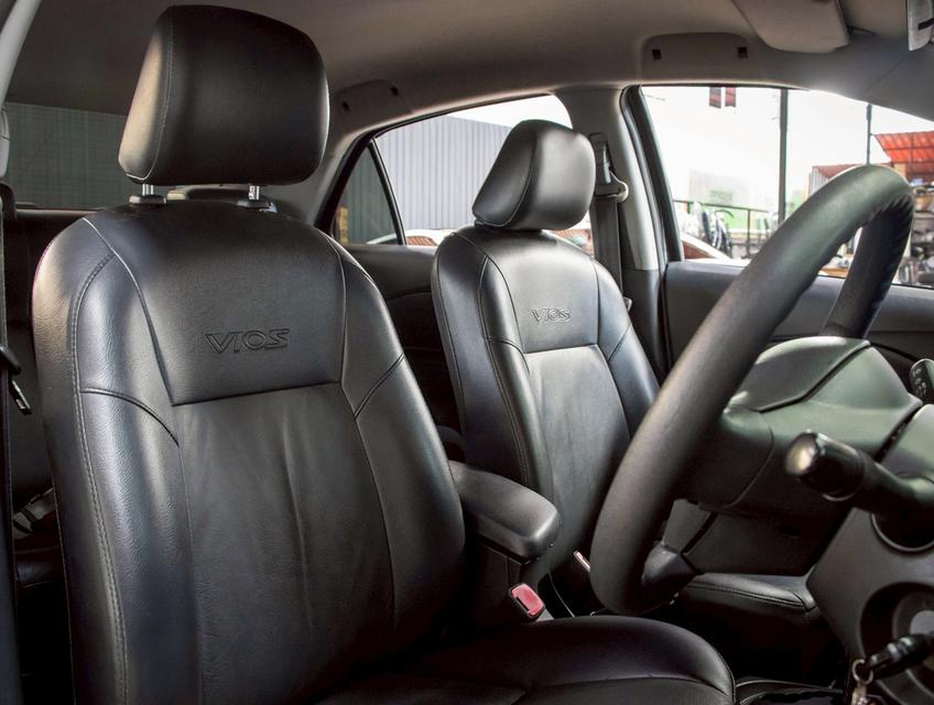 TOYOTA VIOS 1.5 E 2009 10