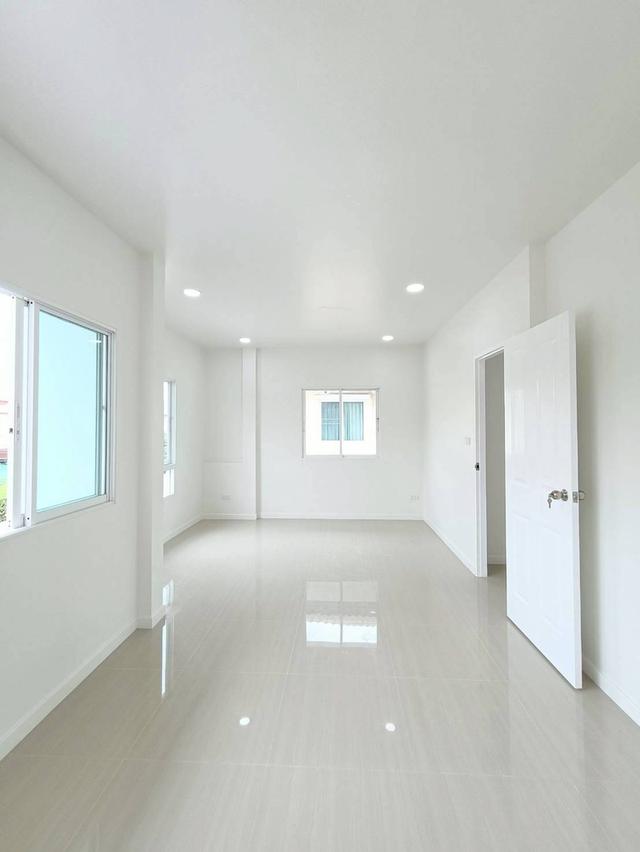 หมู่บ้านวราภิรมย์ ลำลูกกาคลอง 3 10