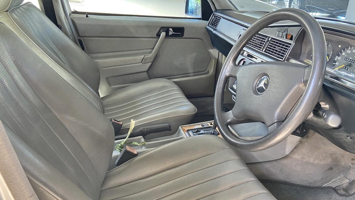 รถเบนซ์คลาสสิก 190E รถตำนาน รูปที่ 15