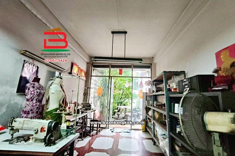 ทาวน์เฮาส์ เนื้อที่ 45 ตร.ว. ซอยสุขุมวิท 99 ทำเลดี ใกล้ BTS สถานีบางจาก ถนนสุขุมวิท แขวงบางจาก เขตพระโขนง 3