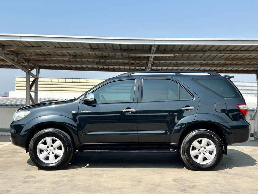 2011 TOYOTA FORTUNER 3.0V auto ไมล์แท้ 120,000 กม. 19