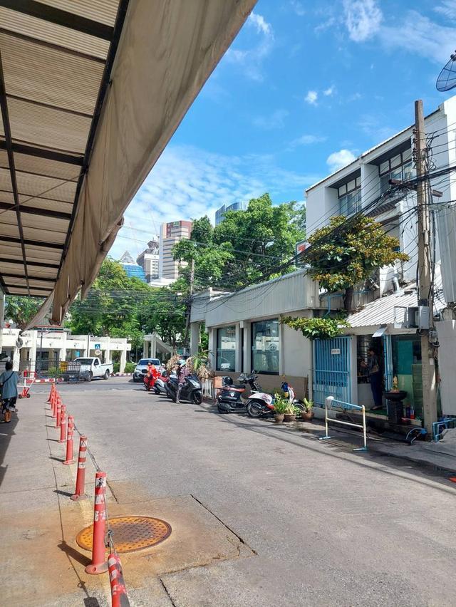 ขายทาวน์เฮ้าส์ 3 ชั้น 75 ตร.ว. 500 ตร.ม. อยู่ในบริษัทการบินไทย สำนักงานใหญ่ ย่านวิภาวดีรังสิต จตุจักร เหมาะแก่การ ทำธุรกิจ ราคาถูกมาก 9