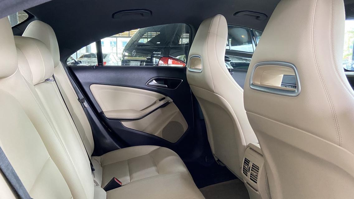 รถเบนซ์สปอร์ตทรงคูเป้ CLA200W117 ปี 2016 รูปที่ 10