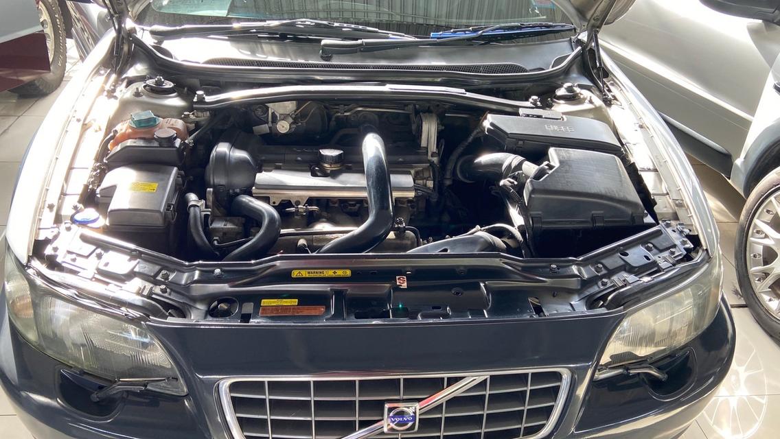 VOLVO V70XC 17