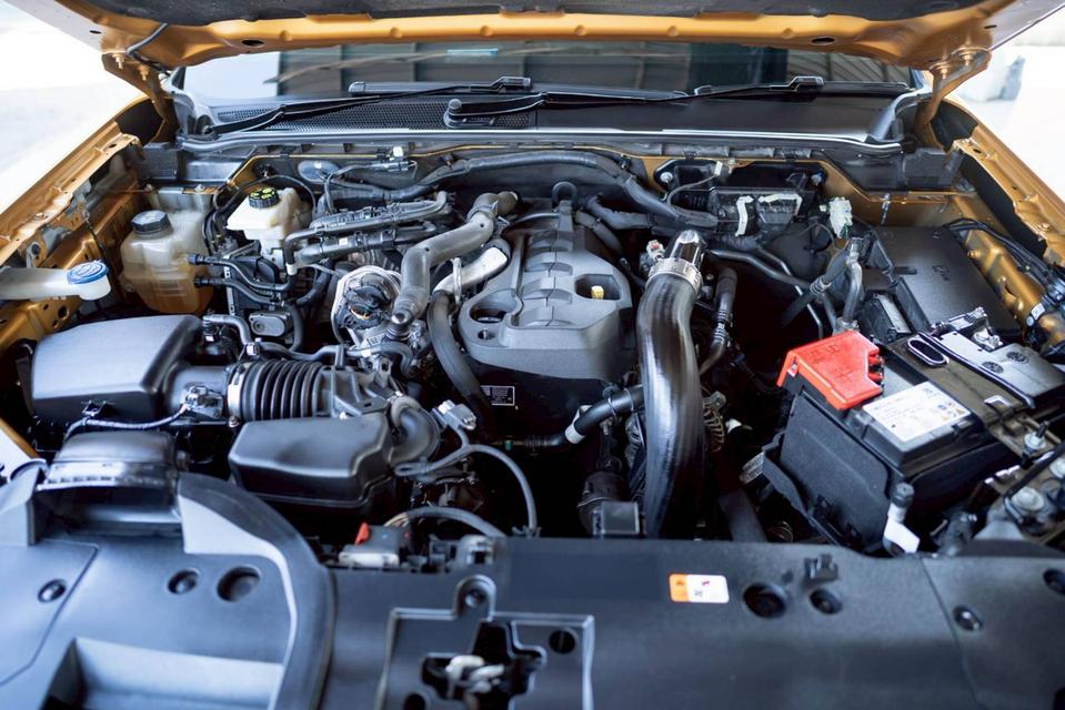 FORD RANGER 2.0 TURBO WILDTRAK ปี 2023 เกียร์A/T ขับ 2 สีเหลืองโฉม HI-RIDER DOUBLE CAB รูปที่ 10