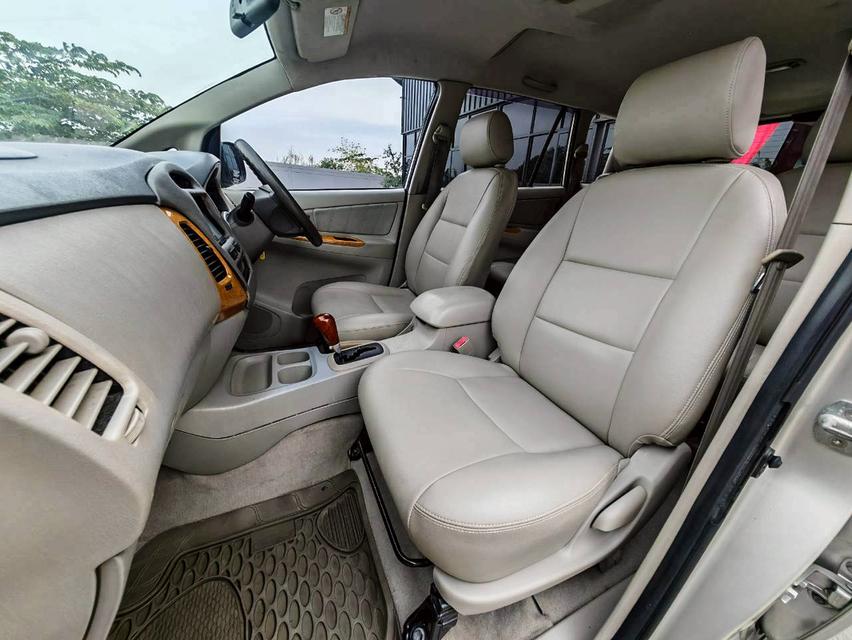 2008 TOYOTA INNOVA 2.0V 9