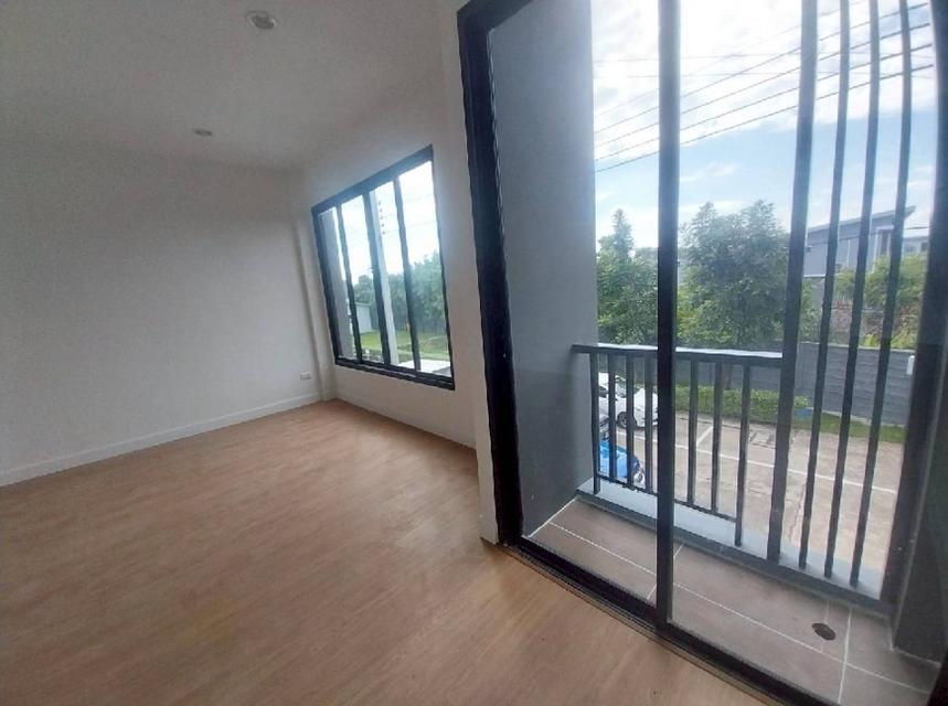 ขายทาวน์โฮม หมู่บ้านเดอะ ทรอป เออเบิร์น มอเตอร์เวย์-ลาดกระบัง 10